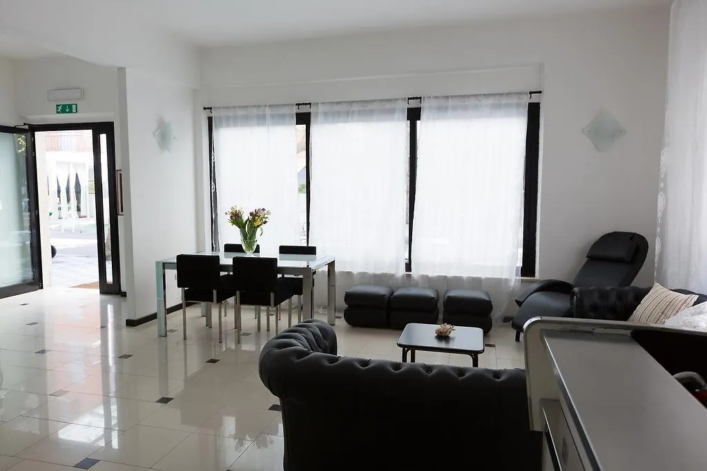 Hotel Ginevra Cattolica