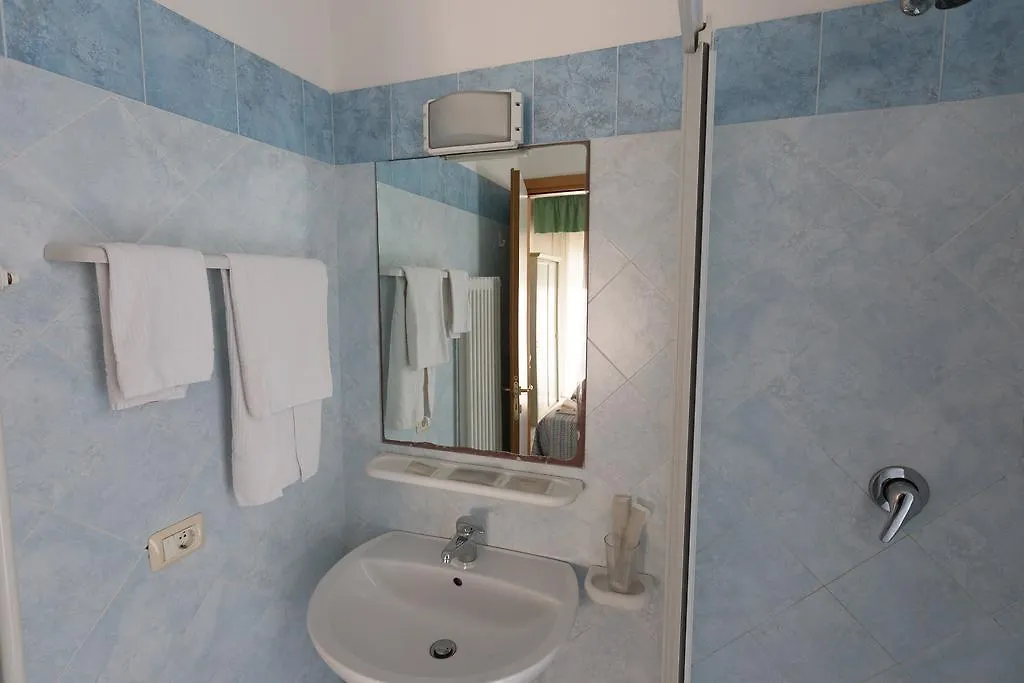 Hotel Ginevra Cattolica