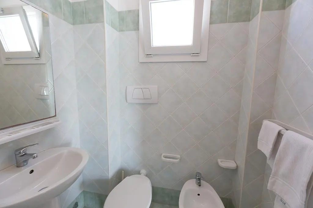 Hotel Ginevra Cattolica 0*,