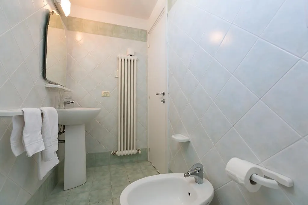 Hotel Ginevra Cattolica